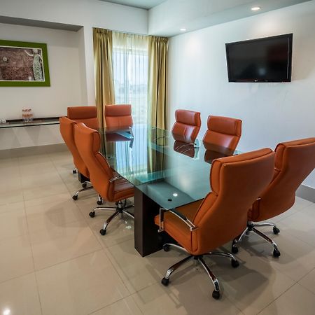 Holiday Inn Queretaro Zona Krystal By Ihg Eksteriør billede