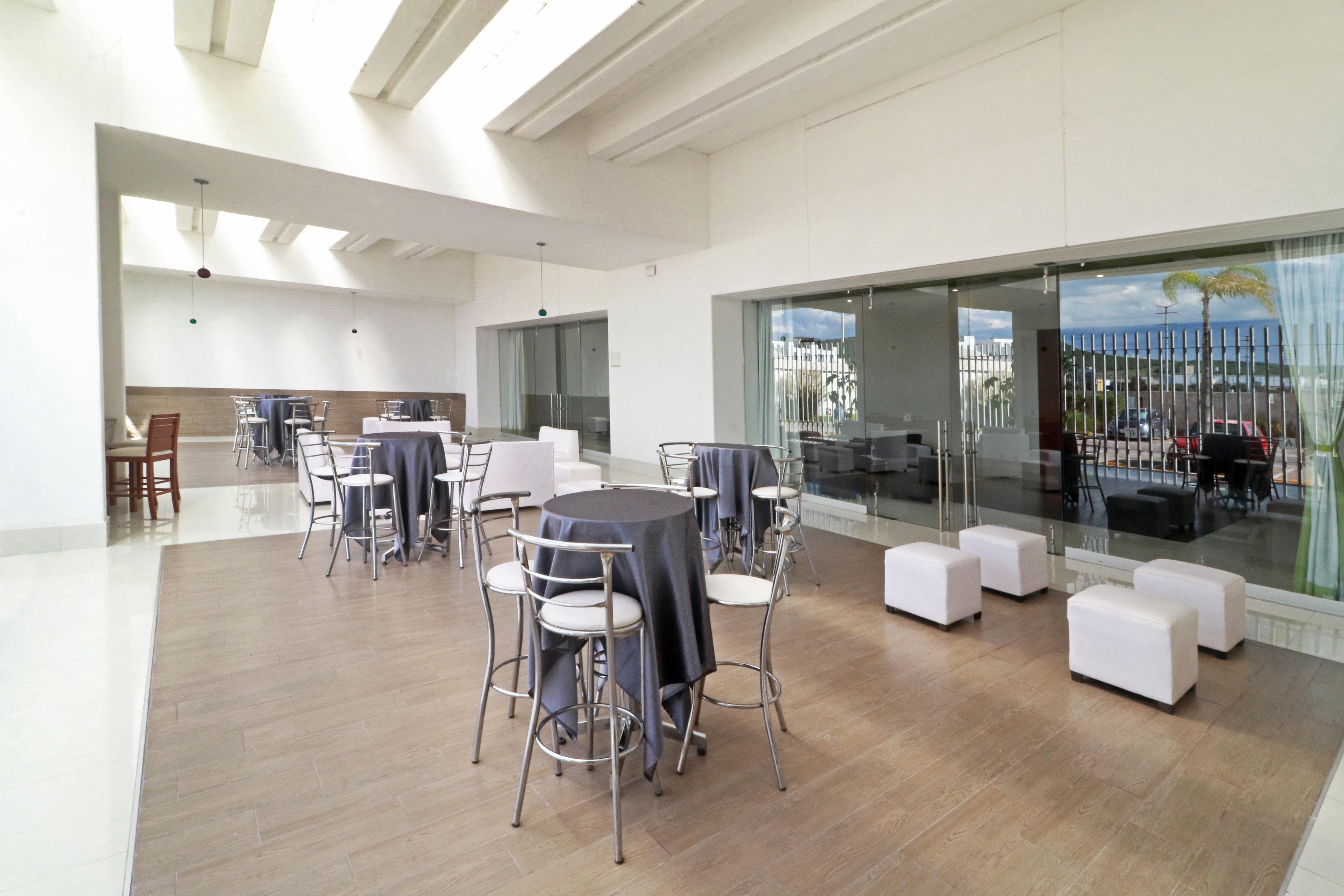 Holiday Inn Queretaro Zona Krystal By Ihg Eksteriør billede