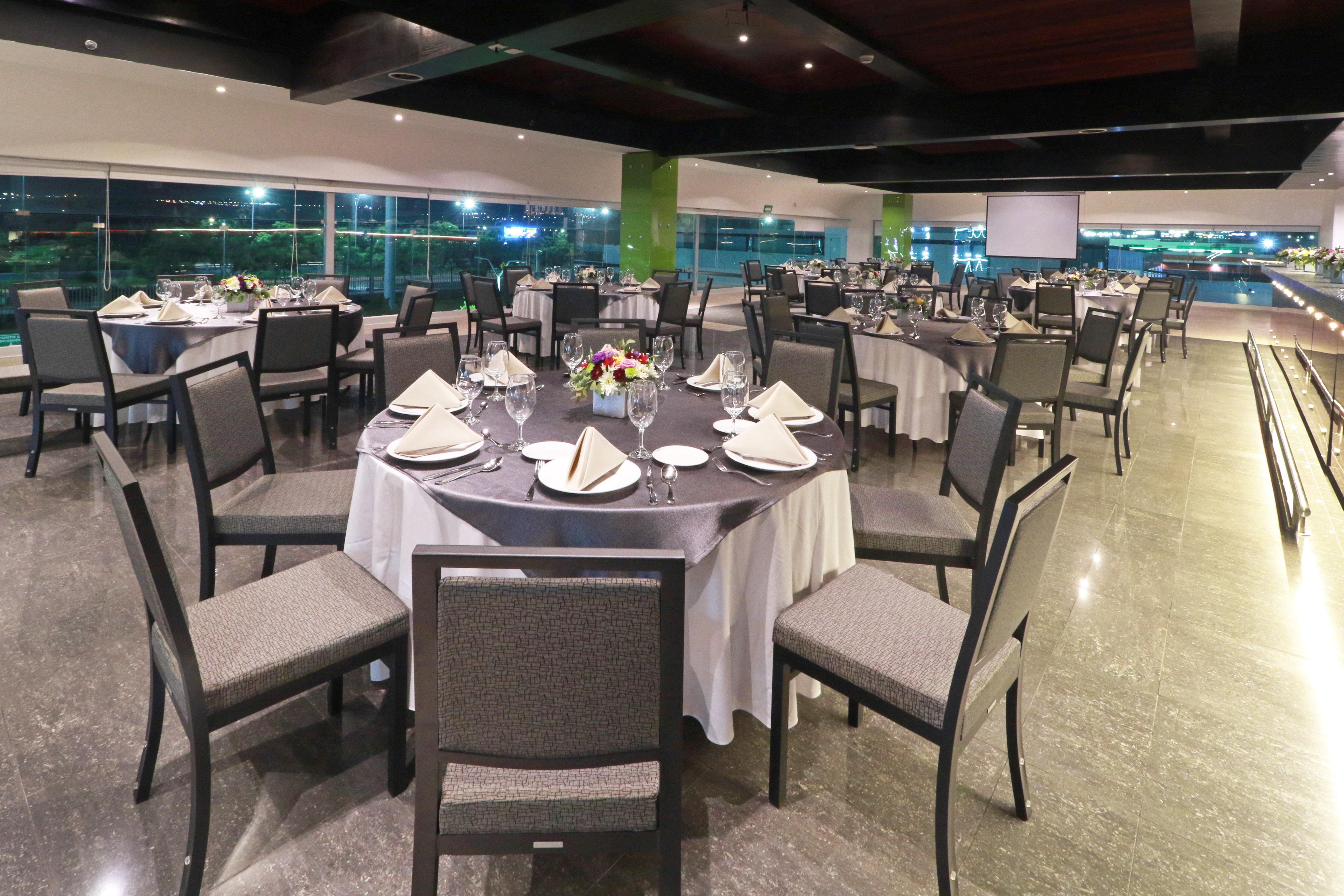 Holiday Inn Queretaro Zona Krystal By Ihg Eksteriør billede