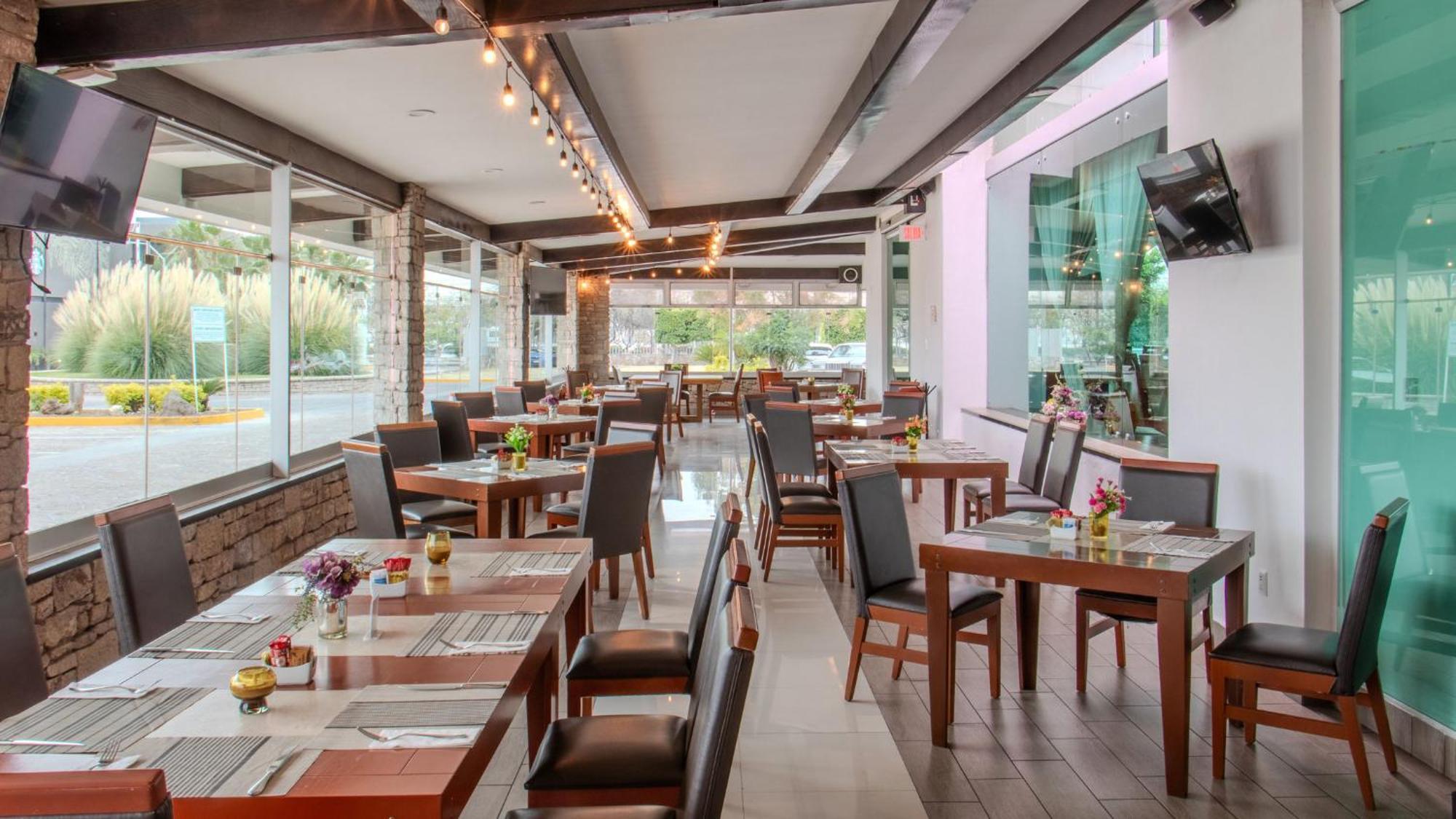 Holiday Inn Queretaro Zona Krystal By Ihg Eksteriør billede